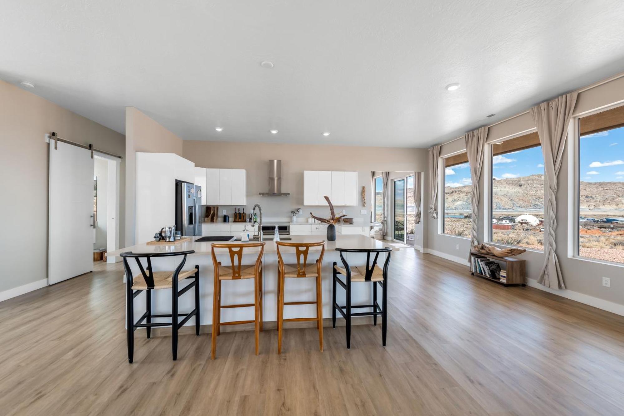 Page Arizona Border Town- Crimson Suite, Desert Canyon Getaway With Views Big Water Extérieur photo