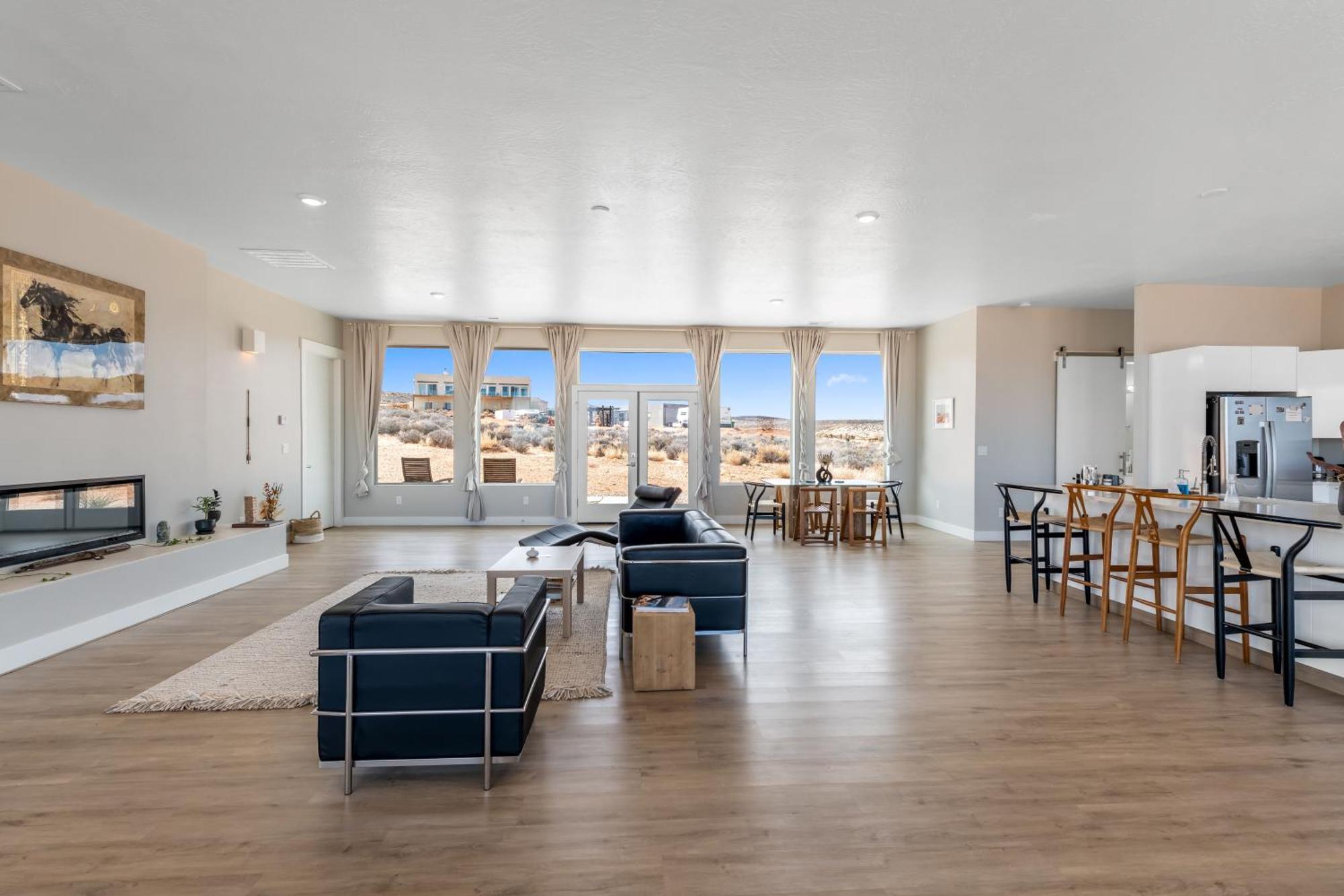 Page Arizona Border Town- Crimson Suite, Desert Canyon Getaway With Views Big Water Extérieur photo