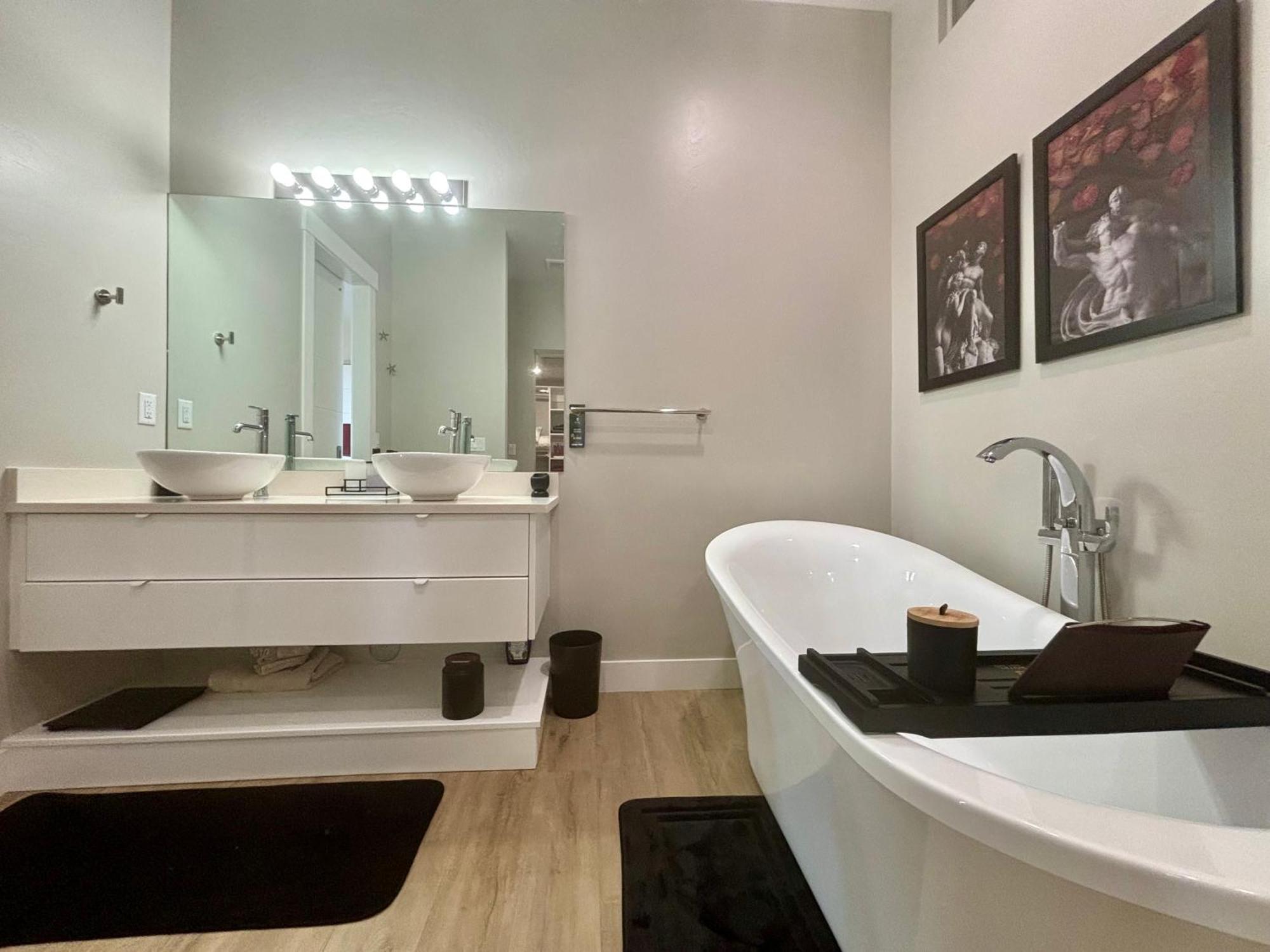 Page Arizona Border Town- Crimson Suite, Desert Canyon Getaway With Views Big Water Extérieur photo