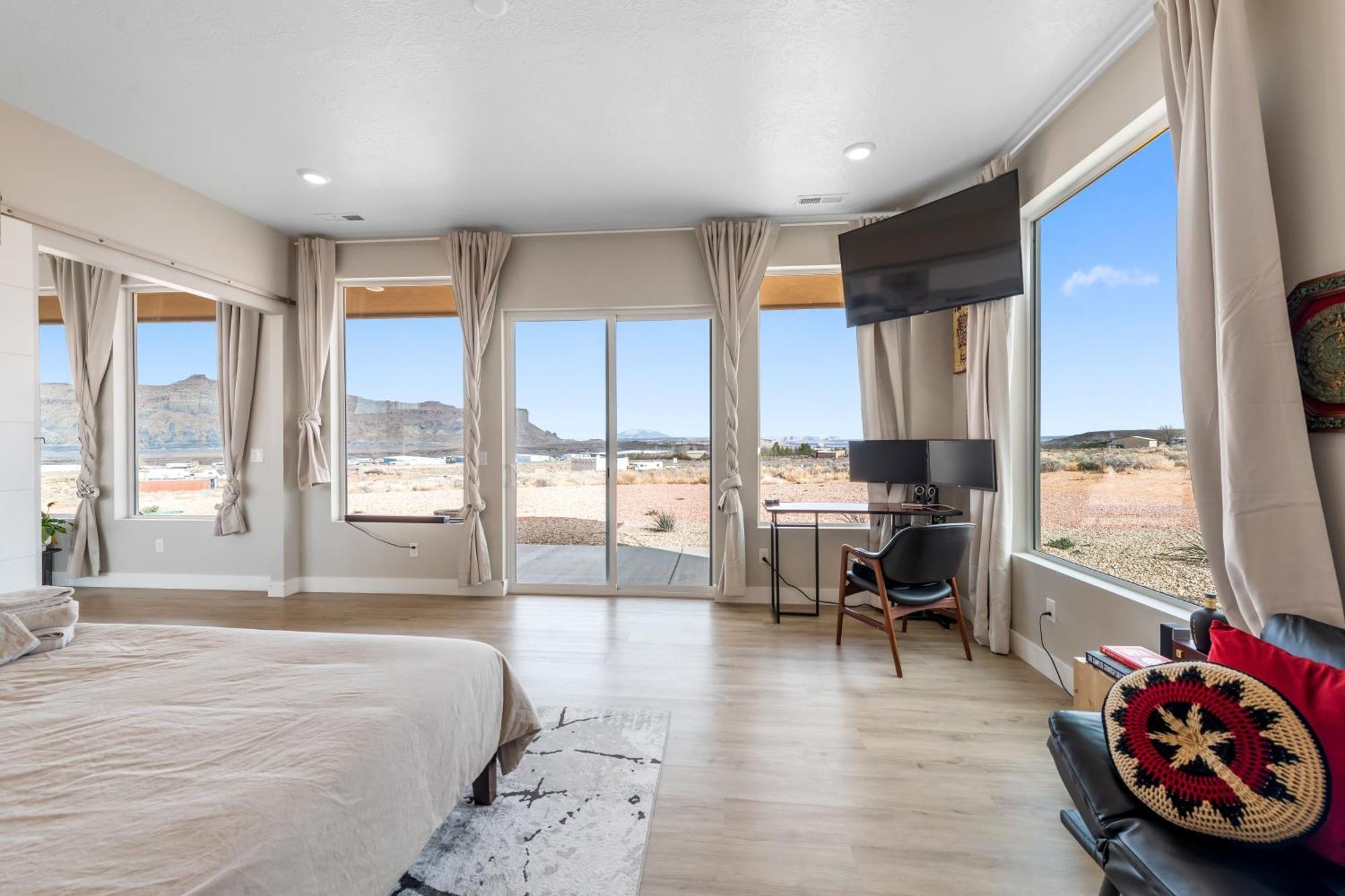Page Arizona Border Town- Crimson Suite, Desert Canyon Getaway With Views Big Water Extérieur photo